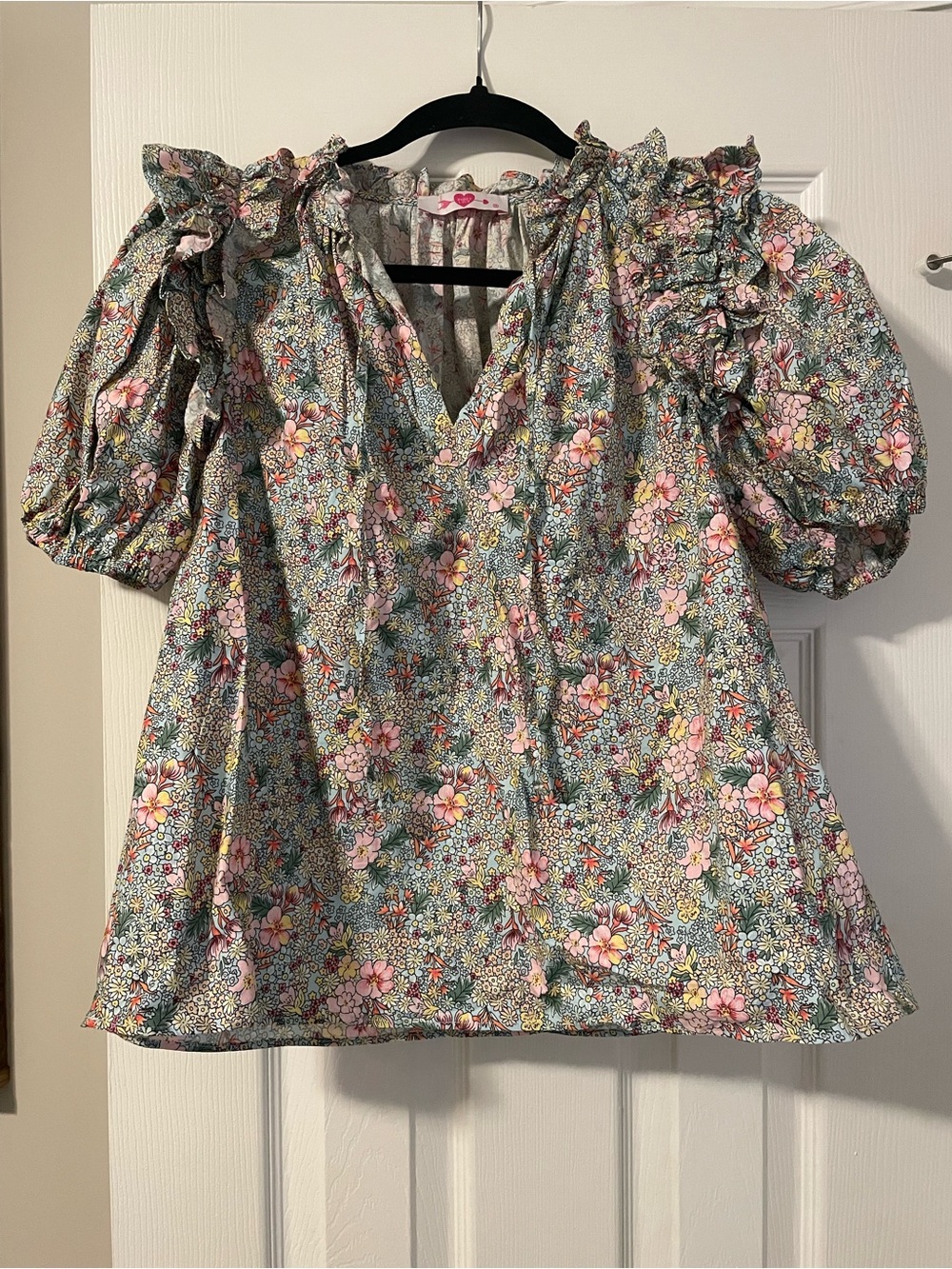 Floral Puff-Sleeve Buddy Love Top